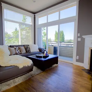Comfort And Grace Perched On Queen Anne Hill , Seattle United States